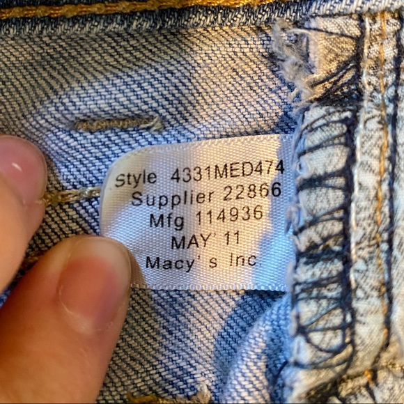 Distressed Light-Wash Low-Rise Denim Shorts - Picture 4 of 4